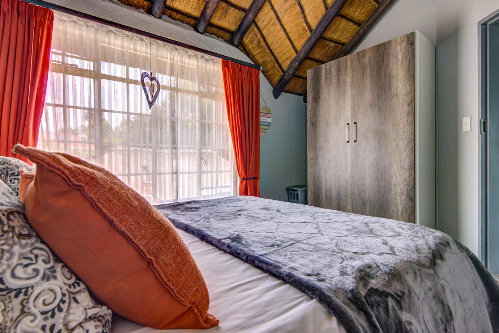 Lavender Villa No Loadshedding Kempton Park Exterior photo